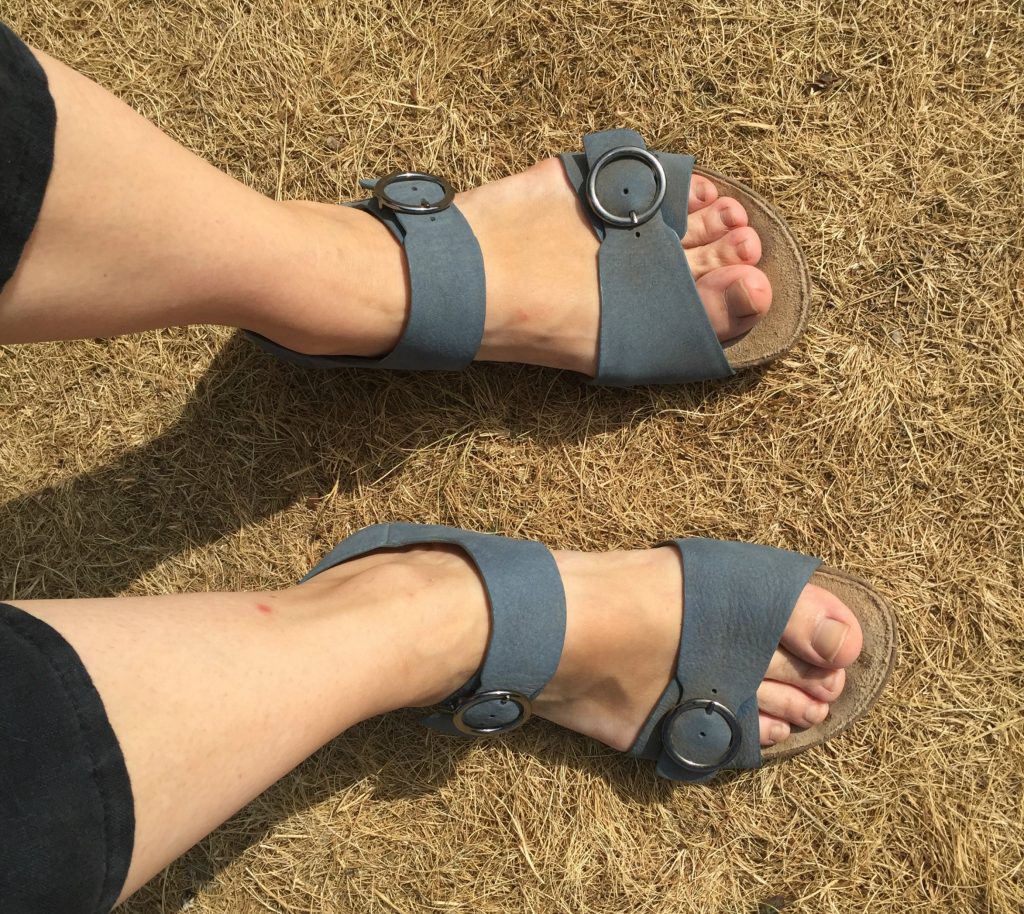 Hotter tourist hotsell sandals blue